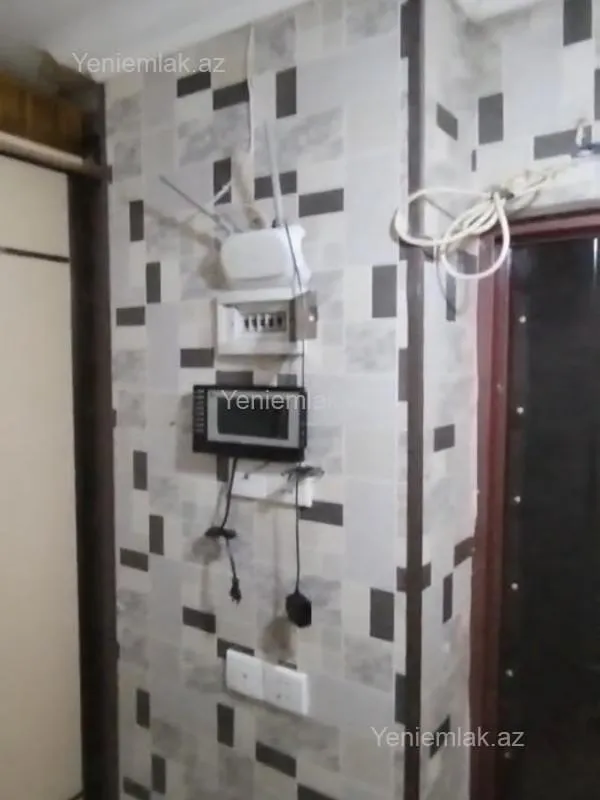 Satılır 1 otaqlı köhnə tikili 31 m²