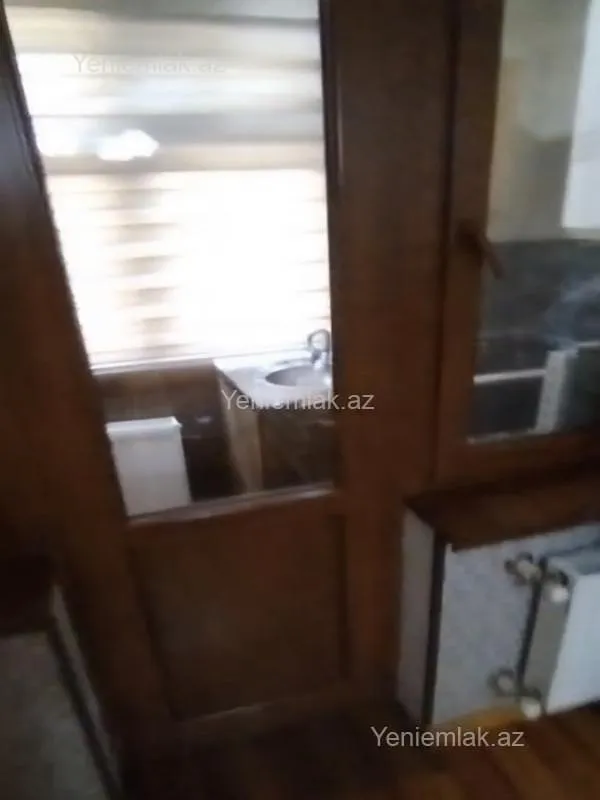 Satılır 1 otaqlı köhnə tikili 31 m²