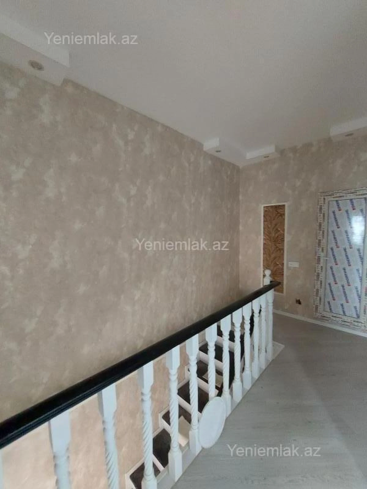 Satılır 4 otaqlı həyət evi 140 m²