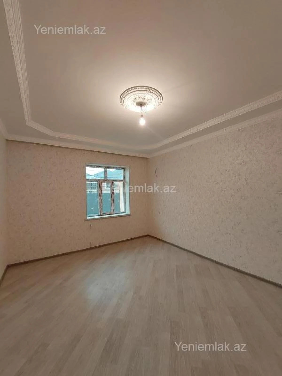 Satılır 4 otaqlı həyət evi 140 m²