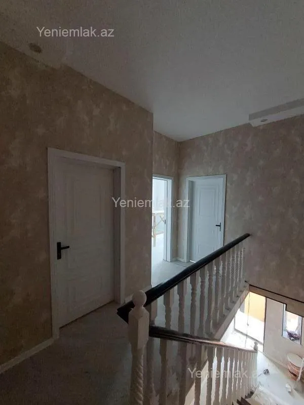 Satılır 4 otaqlı həyət evi 140 m²