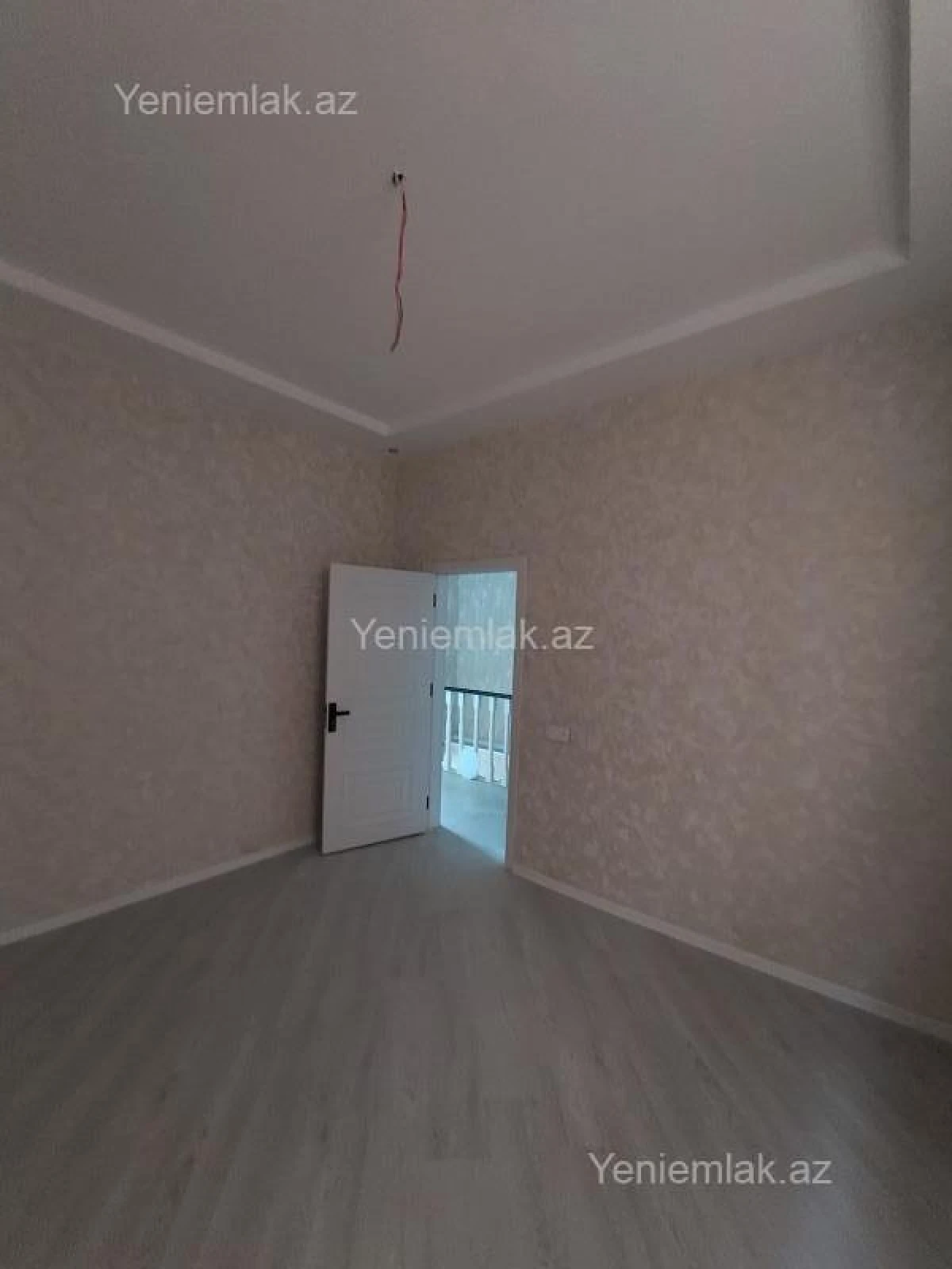Satılır 4 otaqlı həyət evi 140 m²