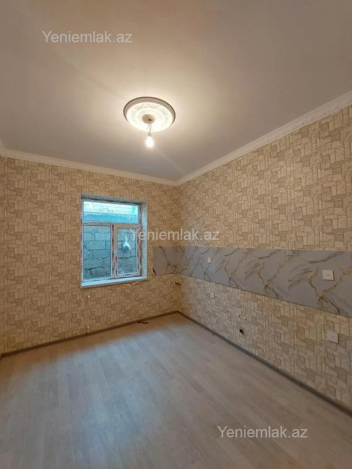Satılır 4 otaqlı həyət evi 140 m²