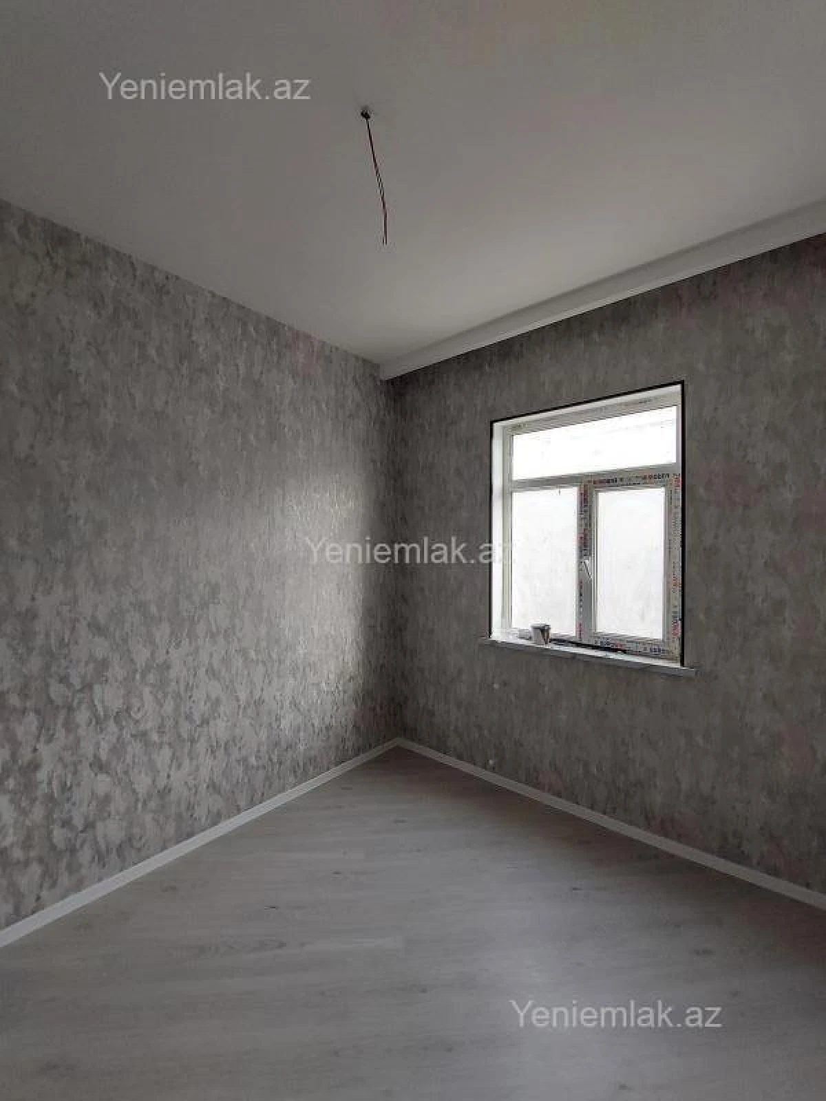 Satılır 4 otaqlı həyət evi 140 m²