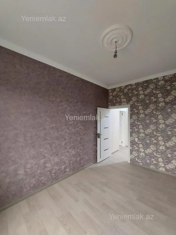 Satılır 4 otaqlı həyət evi 140 m²