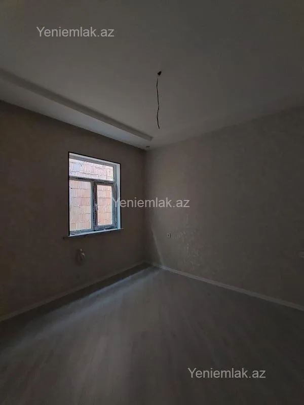 Satılır 4 otaqlı həyət evi 140 m²