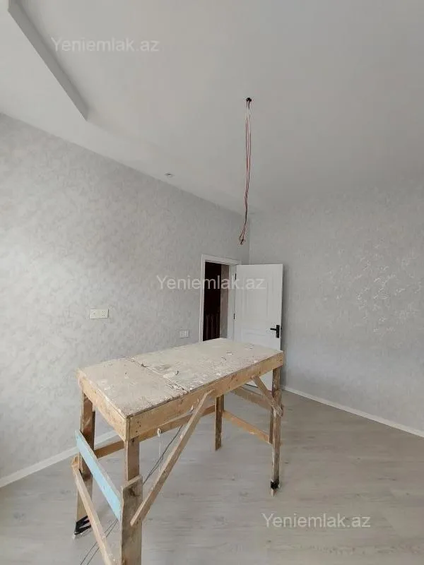 Satılır 4 otaqlı həyət evi 140 m²
