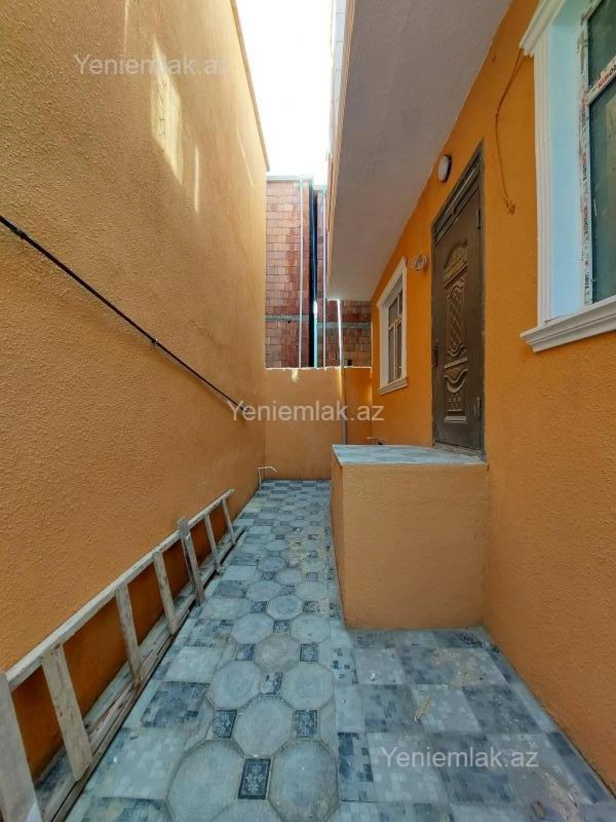 Satılır 4 otaqlı həyət evi 140 m²