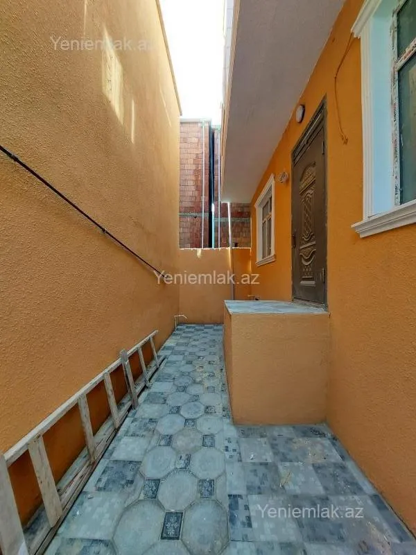 Satılır 4 otaqlı həyət evi 140 m²