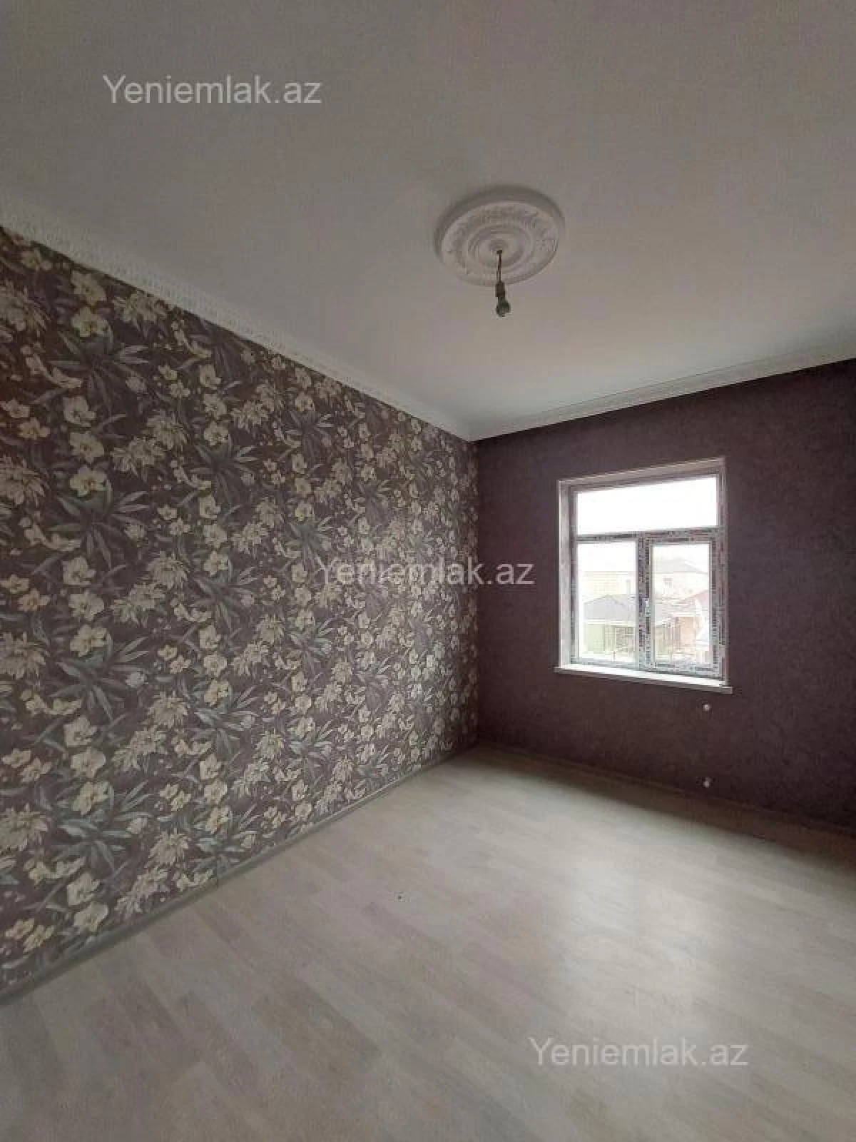 Satılır 4 otaqlı həyət evi 140 m²