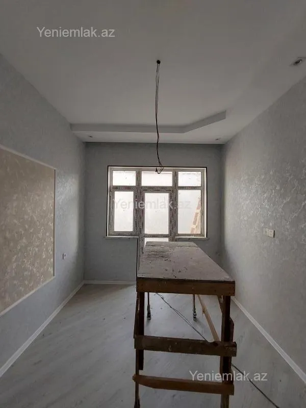 Satılır 4 otaqlı həyət evi 140 m²