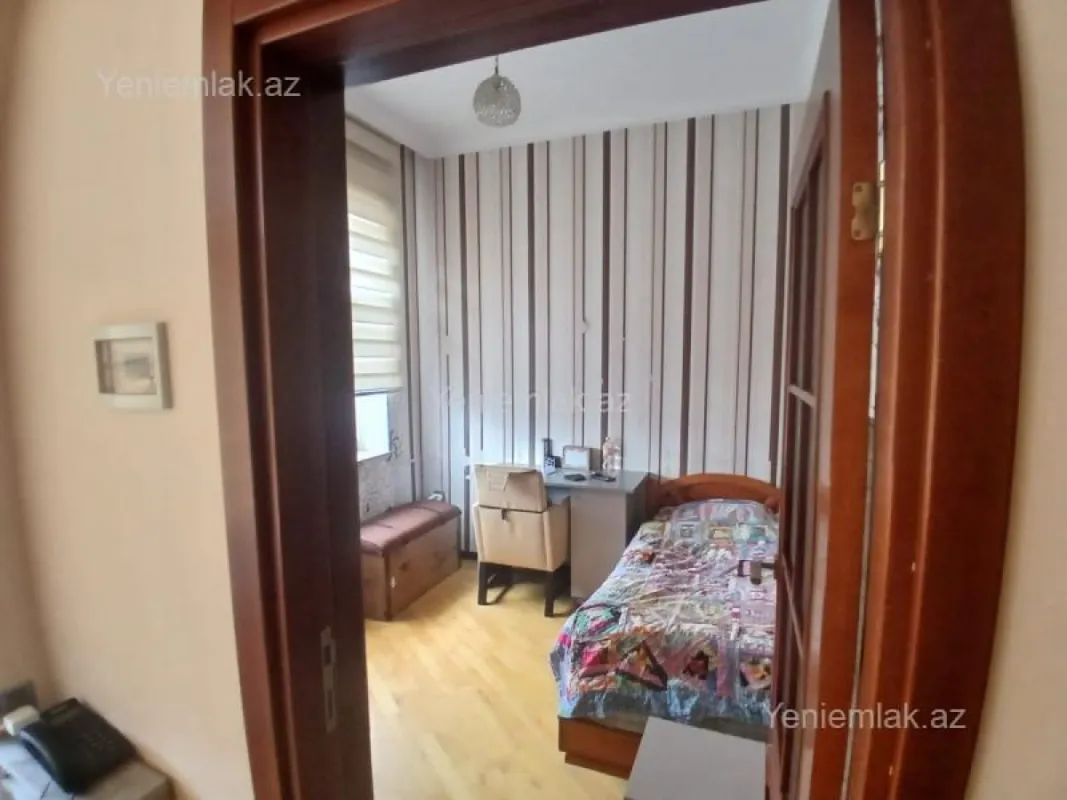 Satılır 4 otaqlı həyət evi 70 m²