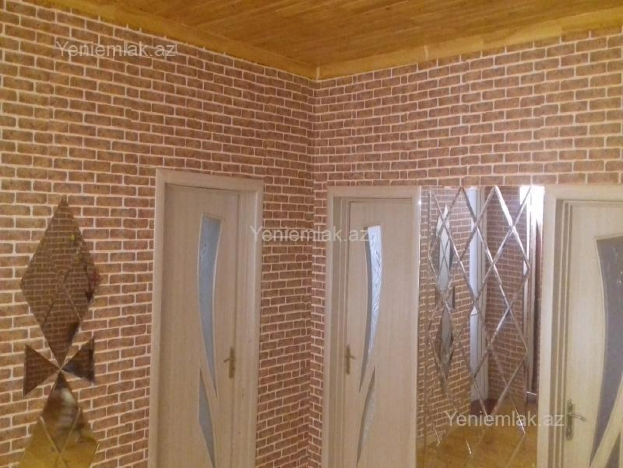 Satılır 5 otaqlı həyət evi 140 m²