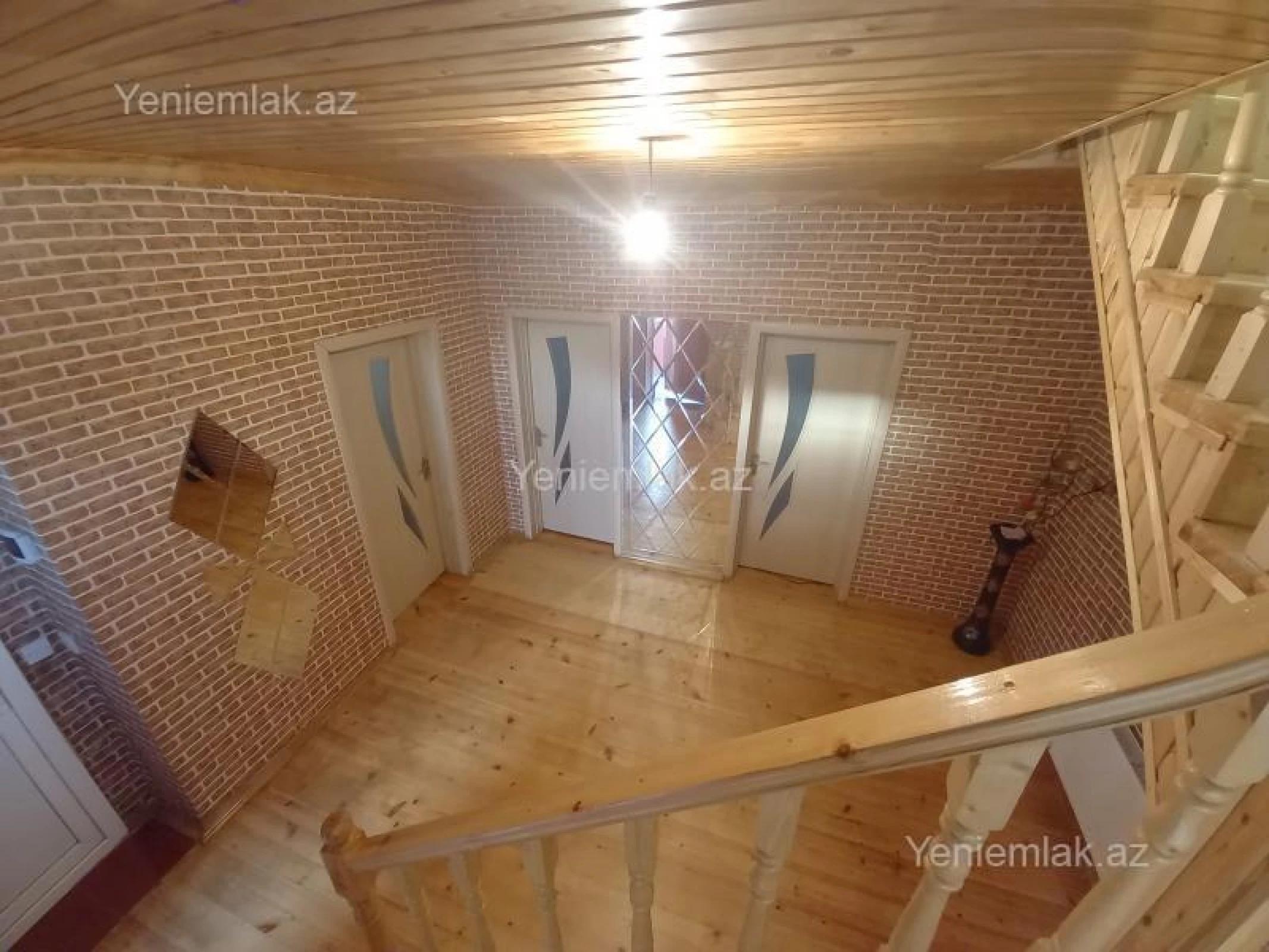 Satılır 5 otaqlı həyət evi 140 m²