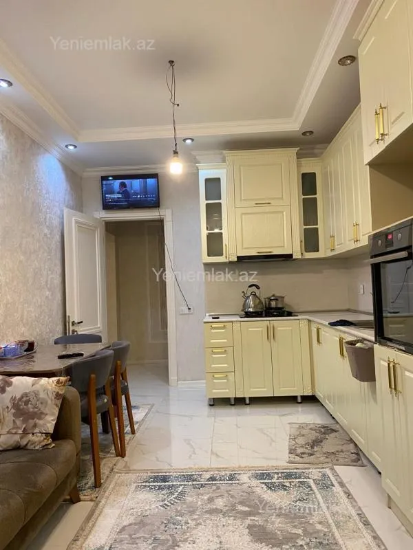 Satılır 3 otaqlı yeni tikili 122 m²