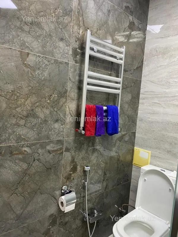 Satılır 3 otaqlı yeni tikili 122 m²