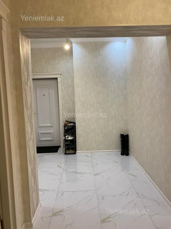 Satılır 3 otaqlı yeni tikili 122 m²