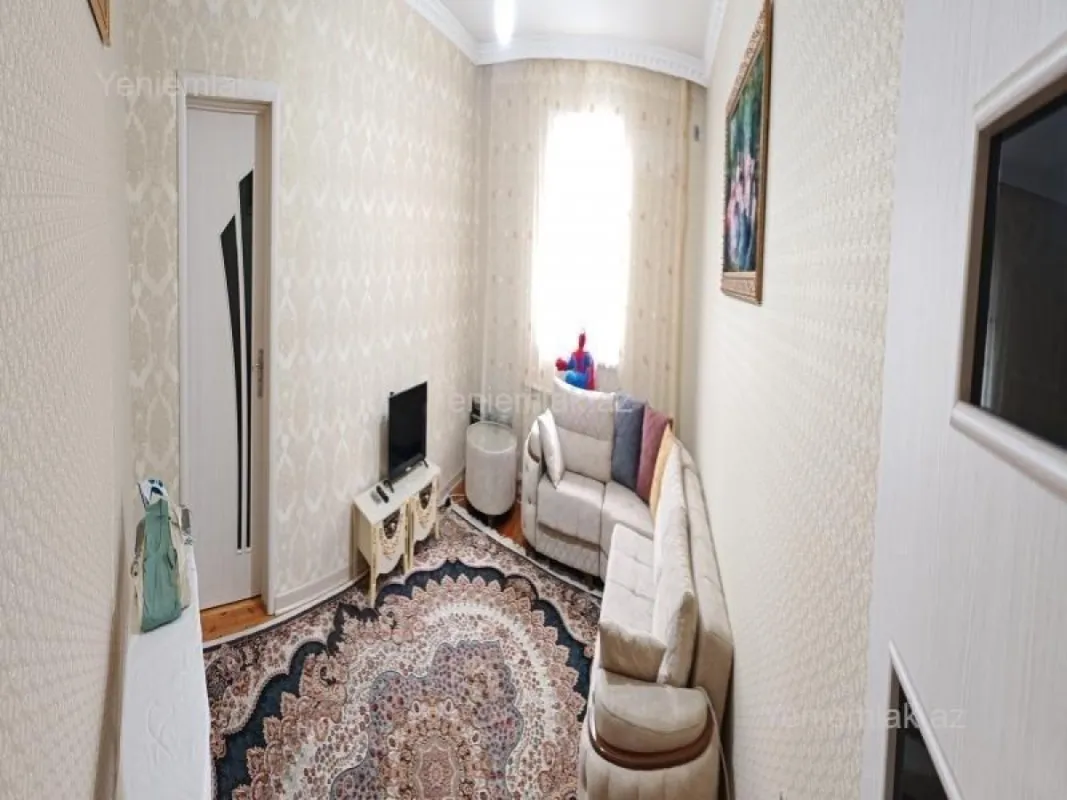 Satılır 5 otaqlı həyət evi 100 m²