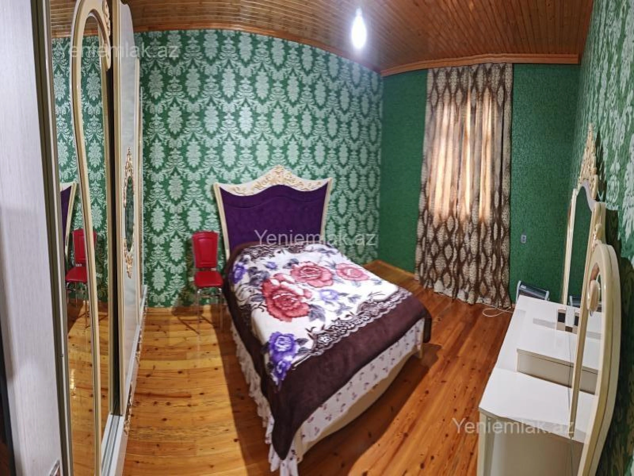 Satılır 5 otaqlı həyət evi 100 m²