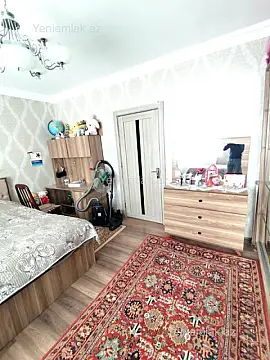 Satılır 2 otaqlı köhnə tikili 57 m²