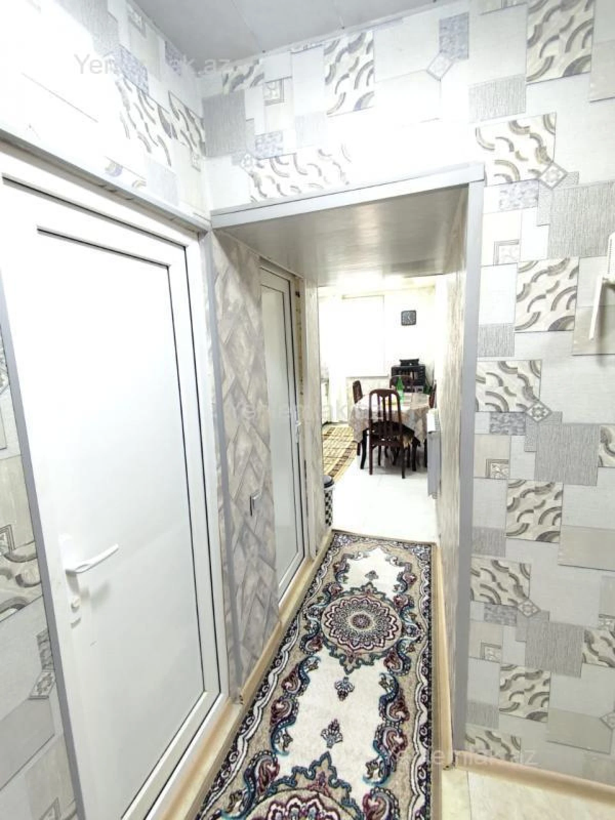 Satılır 2 otaqlı köhnə tikili 57 m²