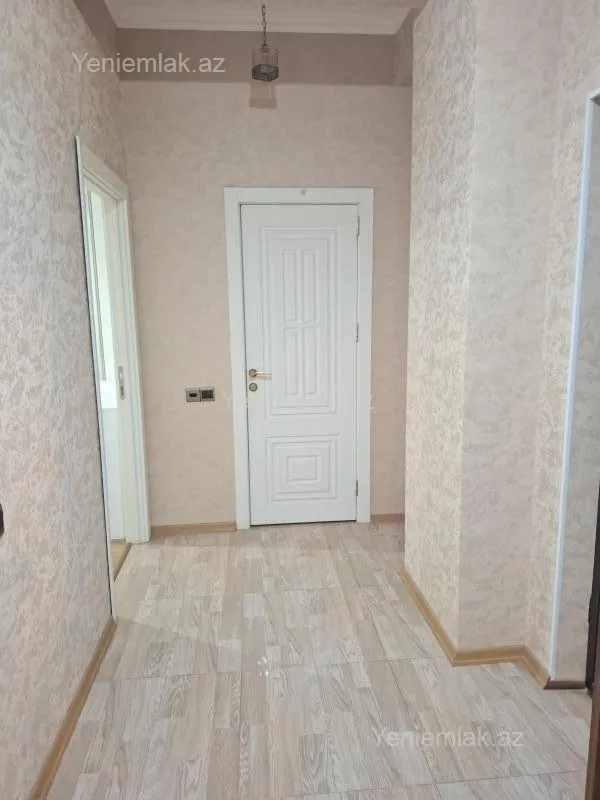 Satılır 2 otaqlı yeni tikili 60 m²