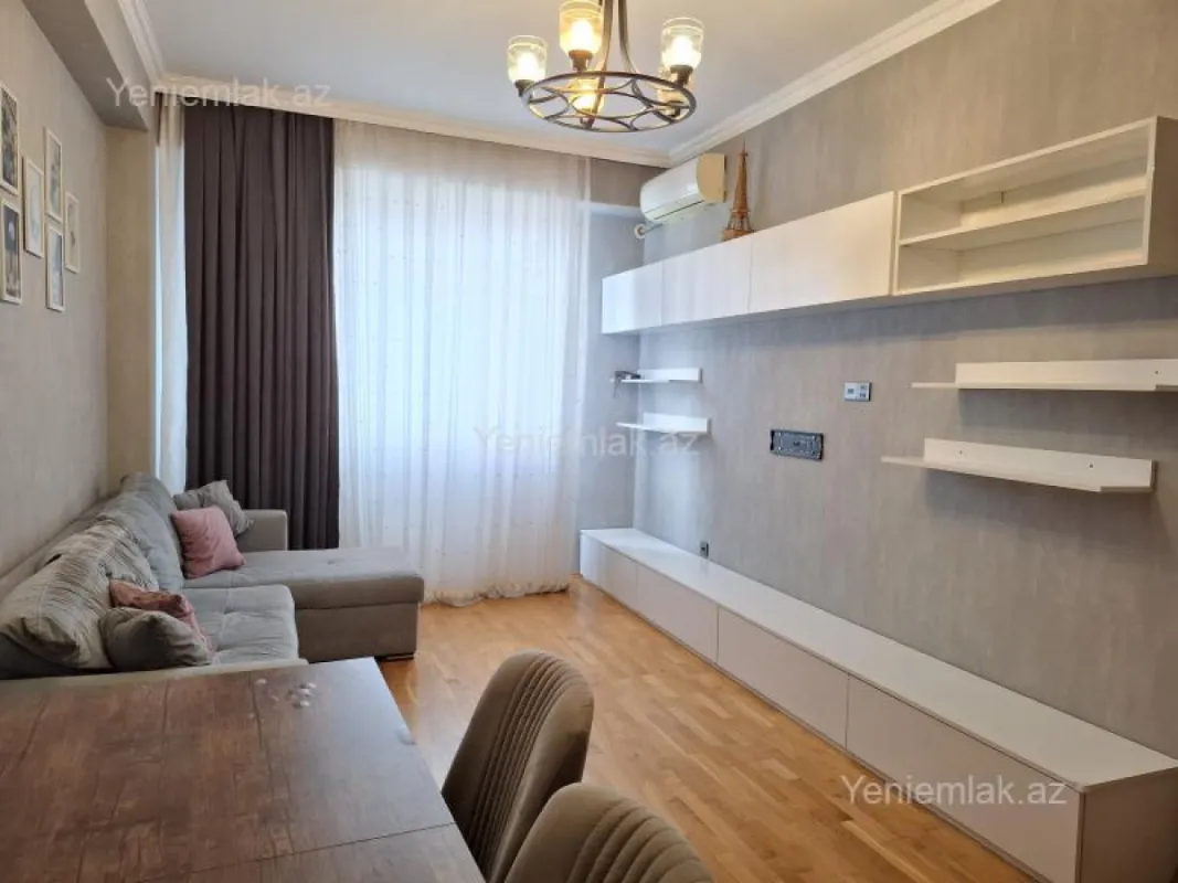 Satılır 2 otaqlı yeni tikili 60 m²