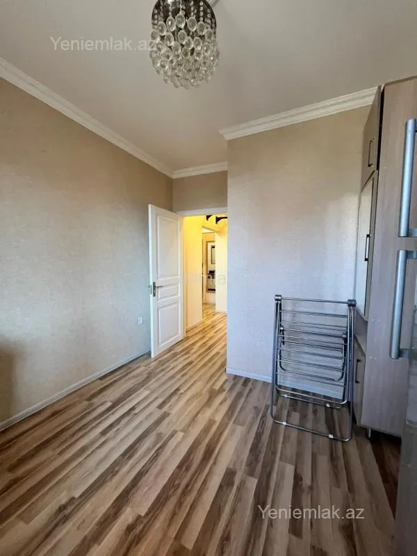 Satılır 3 otaqlı köhnə tikili 75 m²