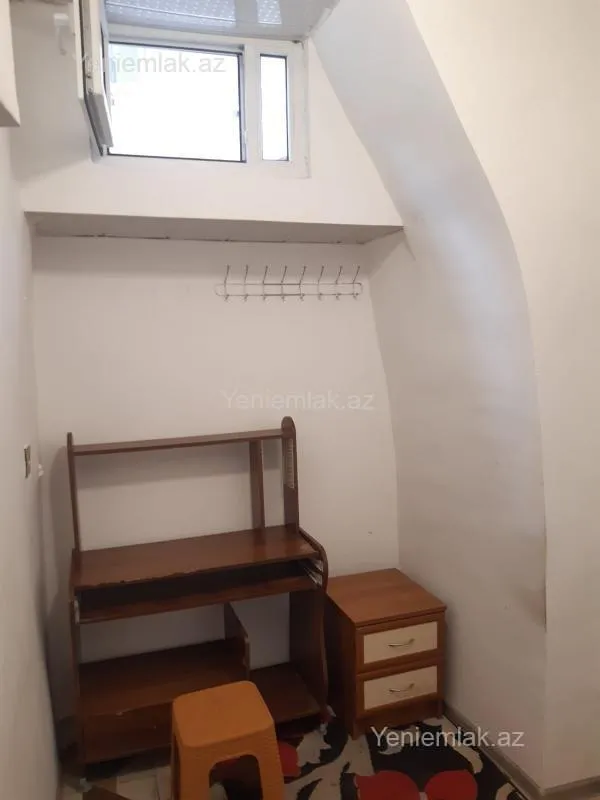 Satılır 1 otaqlı köhnə tikili 8 m²