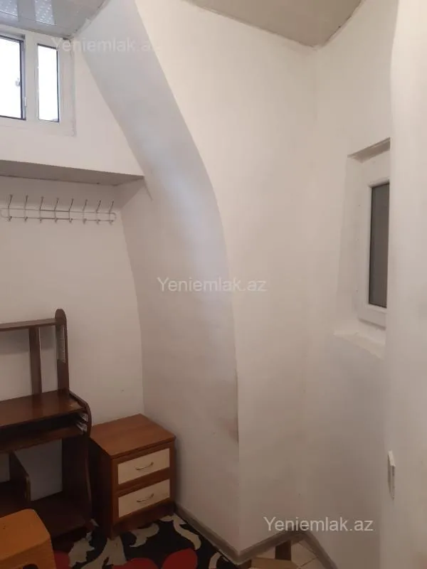 Satılır 1 otaqlı köhnə tikili 8 m²