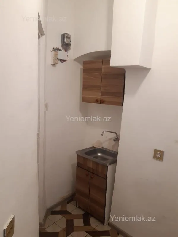 Satılır 1 otaqlı köhnə tikili 8 m²
