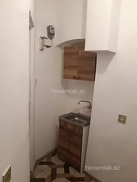 Satılır 1 otaqlı köhnə tikili 8 m²