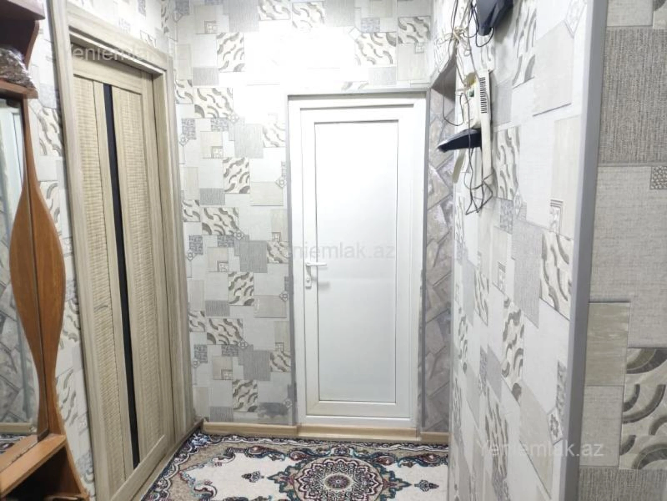 Satılır 2 otaqlı köhnə tikili 57 m²