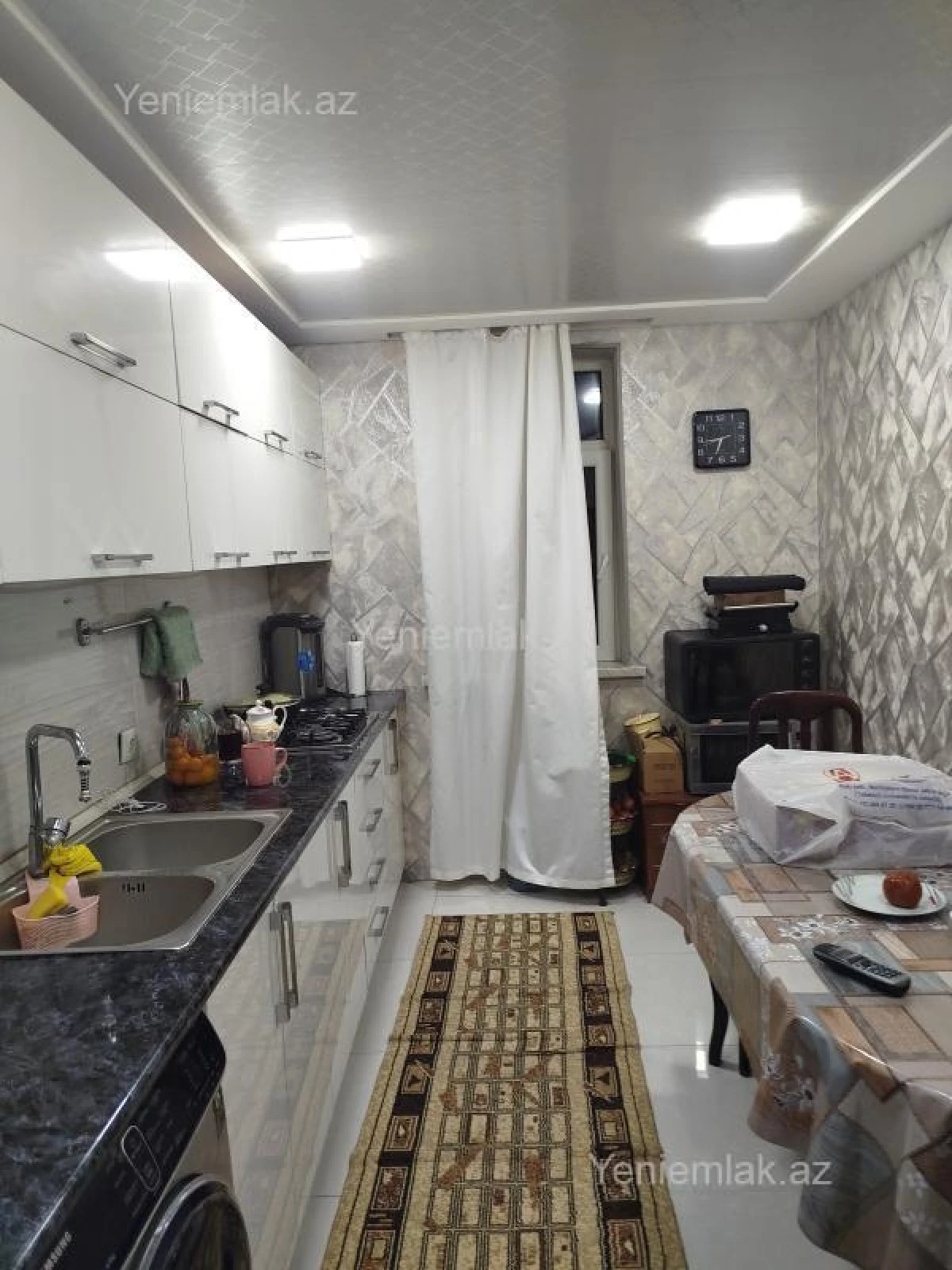 Satılır 2 otaqlı köhnə tikili 57 m²