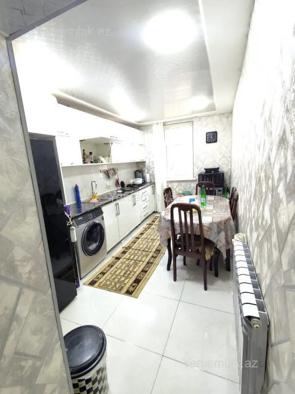 Satılır 2 otaqlı köhnə tikili 57 m²
