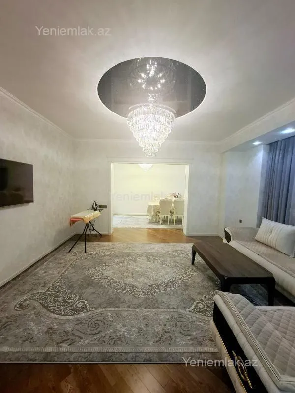 Satılır 3 otaqlı yeni tikili 137 m²