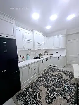 Satılır 3 otaqlı yeni tikili 137 m²