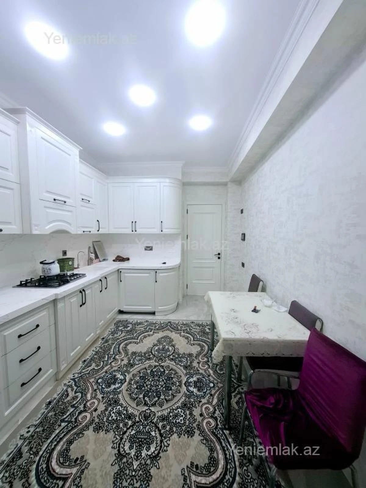 Satılır 3 otaqlı yeni tikili 137 m²