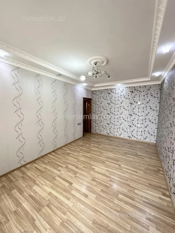 Satılır 1 otaqlı köhnə tikili 38 m²
