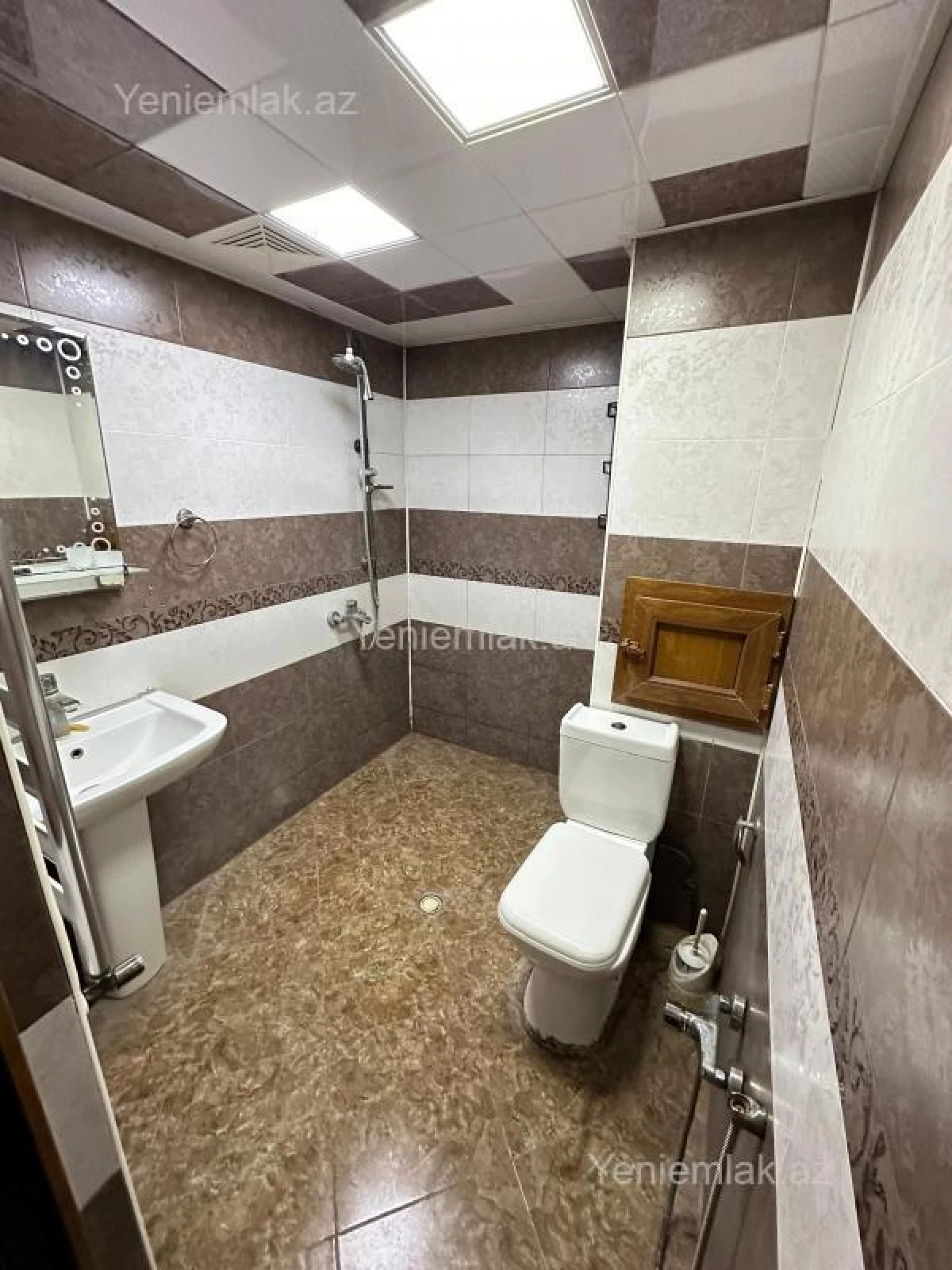 Satılır 1 otaqlı köhnə tikili 38 m²