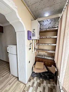 Satılır 1 otaqlı köhnə tikili 38 m²