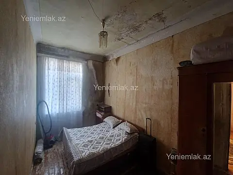 Satılır 4 otaqlı köhnə tikili 85 m²