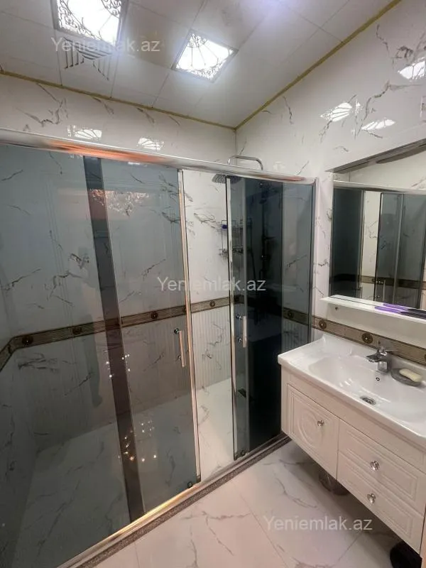 Satılır 3 otaqlı yeni tikili 141 m²