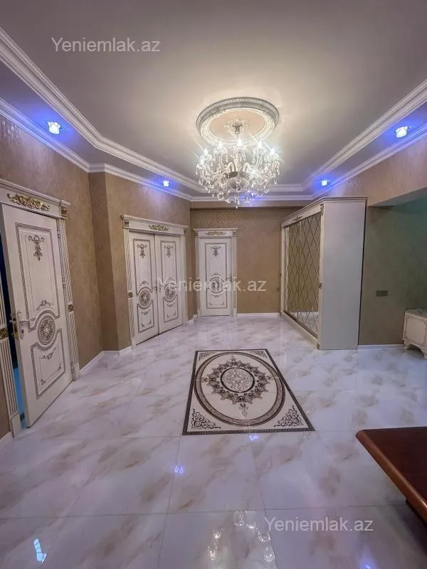Satılır 3 otaqlı yeni tikili 141 m²