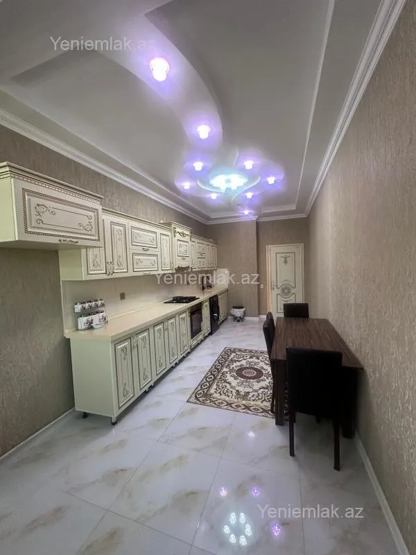 Satılır 3 otaqlı yeni tikili 141 m²
