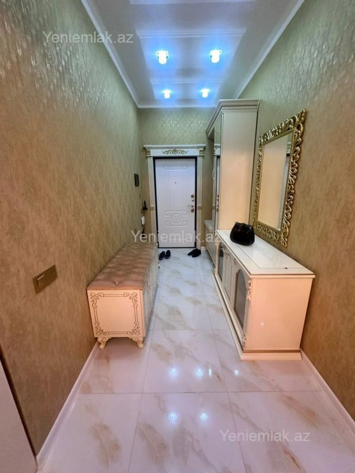 Satılır 3 otaqlı yeni tikili 141 m²