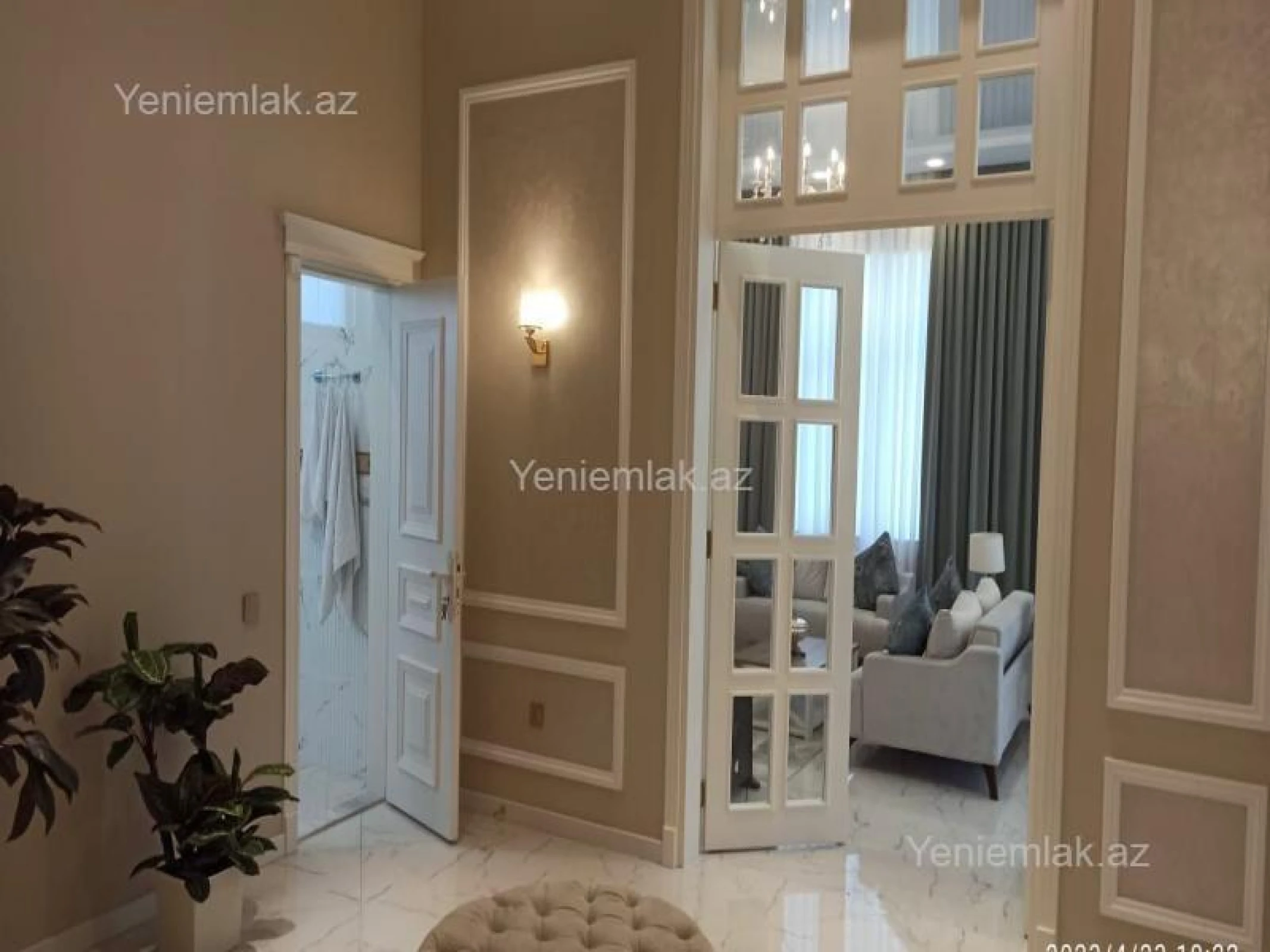 Satılır 5 otaqlı həyət evi 300 m²