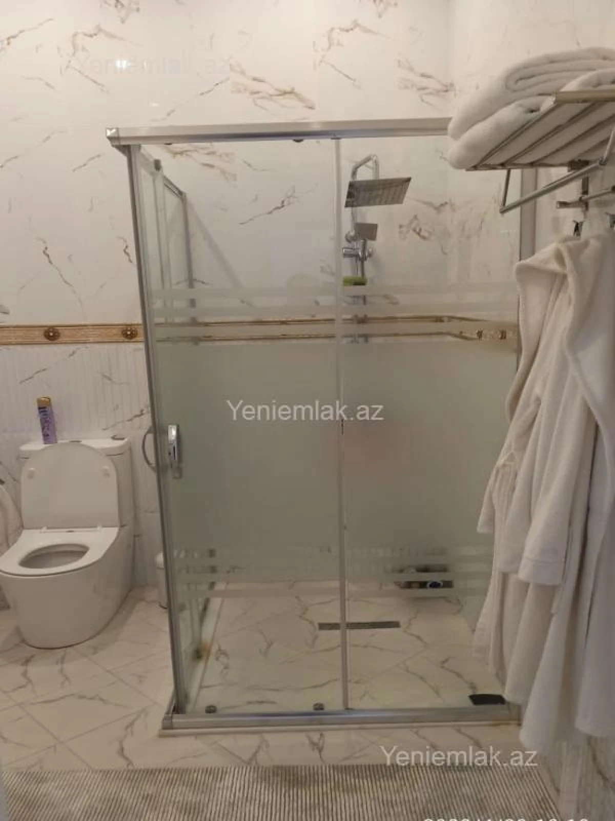 Satılır 5 otaqlı həyət evi 300 m²