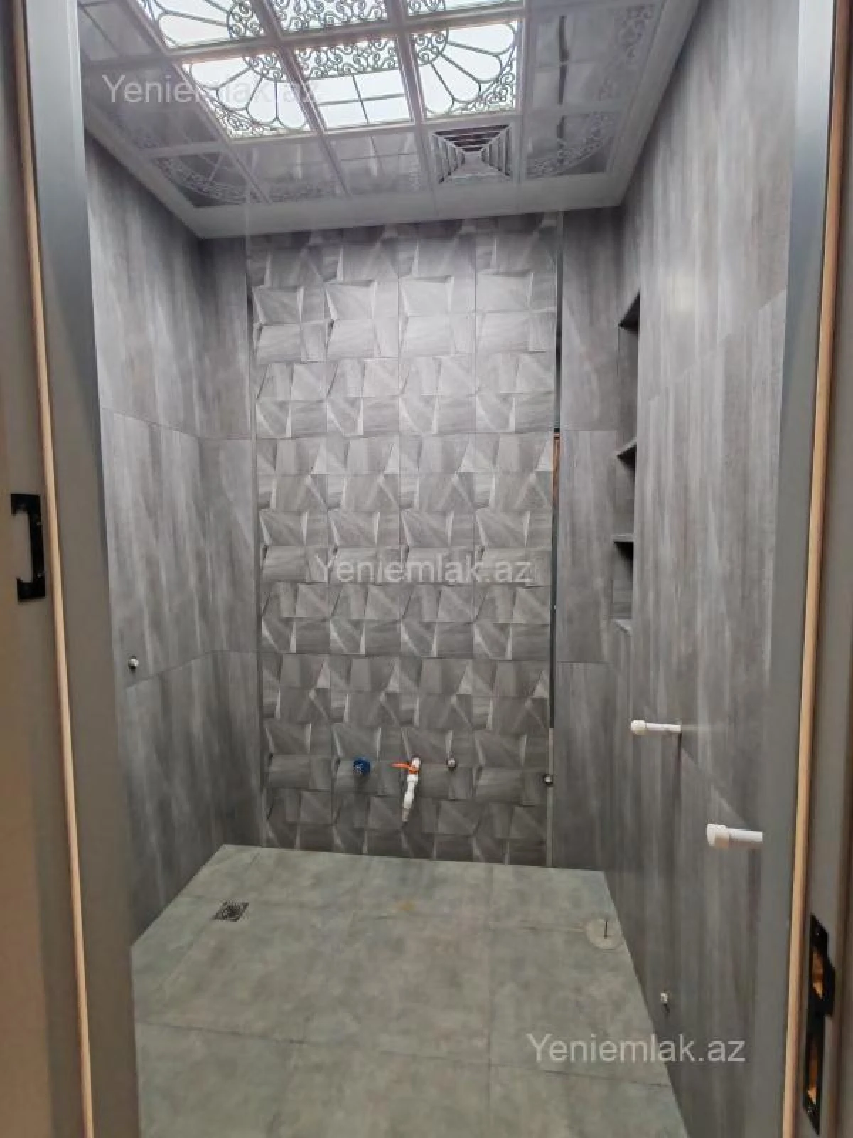 Satılır 2 otaqlı yeni tikili 62 m²