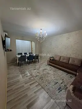 Satılır 3 otaqlı köhnə tikili 95 m² — Sumqayıt, 8-ci mikrorayon 3 otaq 95.00 m²